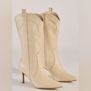 Elegant Cream Women's Boots